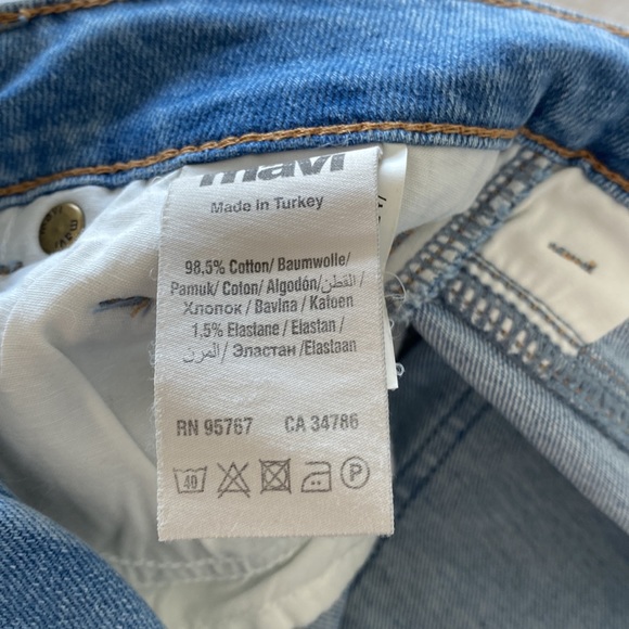 Mavi Jean Shorts - Picture 4 of 5